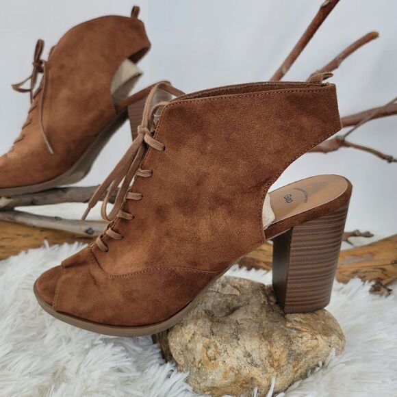 Gapālaceāupāleatherāsandals - Picture 10 of 11